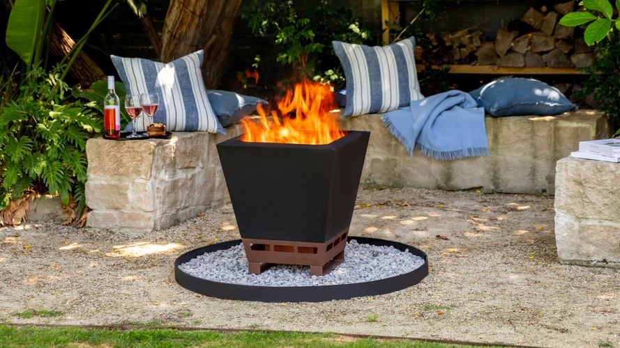 Aurus
  Pyramus 500 Low Smoke Fire Pit 0514786