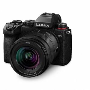 Panasonic LUMIX S5 + 20-60mm Lens Kit