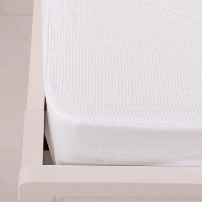 CottonMore 100% cotton White Waffle Fitted Sheet - Queen