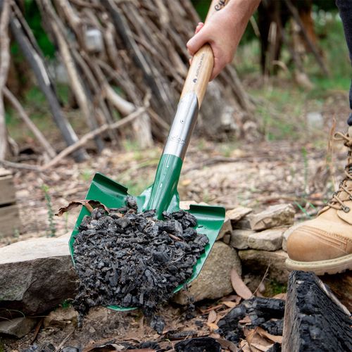 Cyclone Short Handle 4WD And Camping Shovel - Bunnings Australia