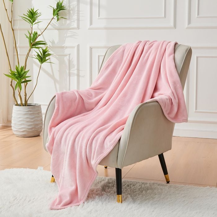 LINENOVA Flannel Fleece Blanket Cozy Soft Throw Blanket-Pink