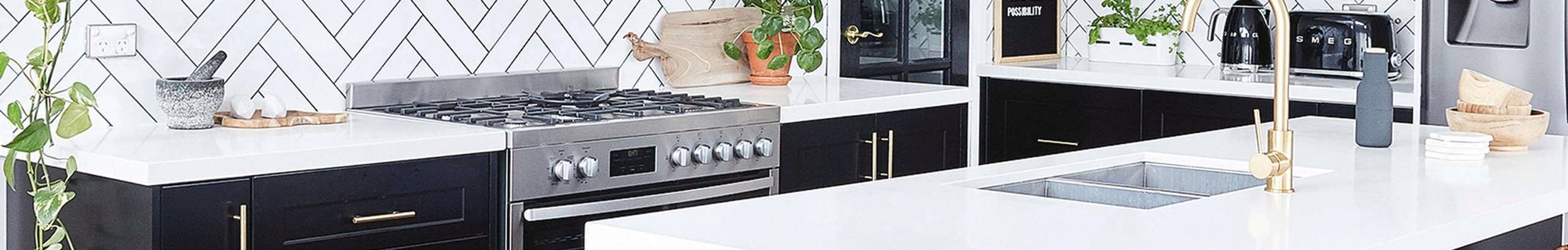Black and white kitchen