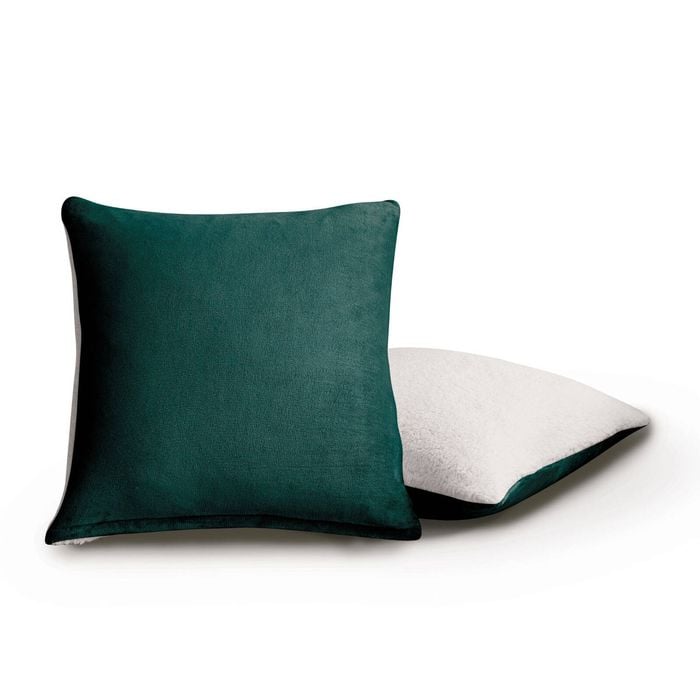 Gioia Casa Twin-Pack Teddy Sherpa European Pillowcases – Reversible, Zipper Closure, Machine Washable (65x65cm, Emerald Green)