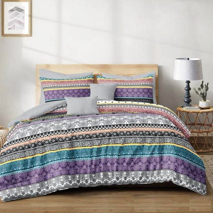 Atlas Striped Quilt Cover Set (Queen size)