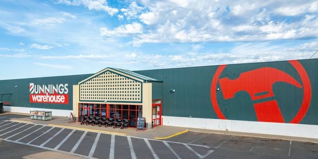 Store - Banner - Kalgoorlie Warehouse Exterior - Extended Range Campaign