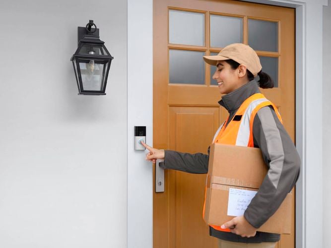Brand page - Ring - Battery Video Doorbell Plus - Lifestyle-1
