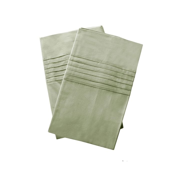 Bloomington 220TC Pair of Calender Pintuck Cotton Standard Pillowcases Moss 50 x 75 cm