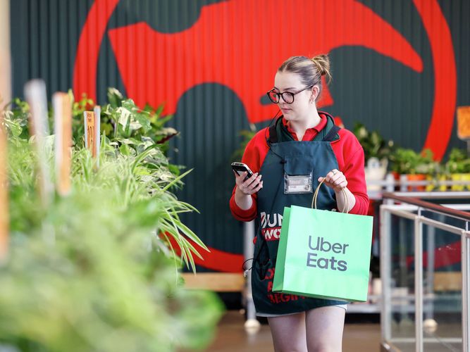 Media Release - Bunnings Uber Eats - Image Gallery - 160220260041