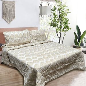 Hotel Living 3 Piece Light Weight Comforter Set Queen Ultimo Light Gold