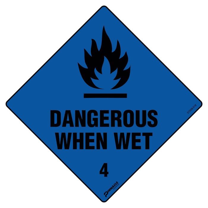 Pinnacle Signage 270 x 270mm Dangerous When Wet 4 Sign