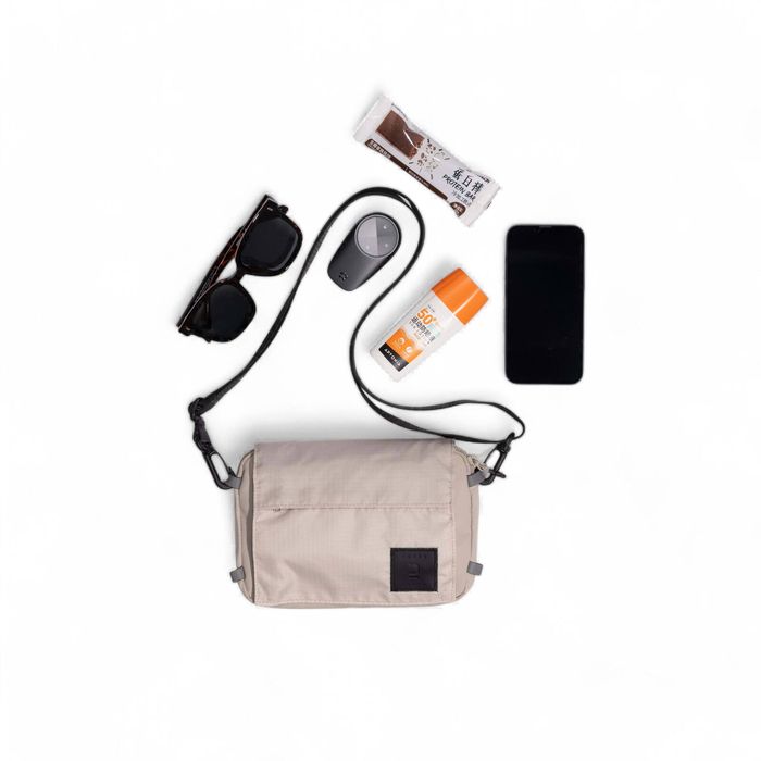 Decathlon - Urban Walking Mini Bag Activ Mblty Venice 1.3 L - Beige - One Size