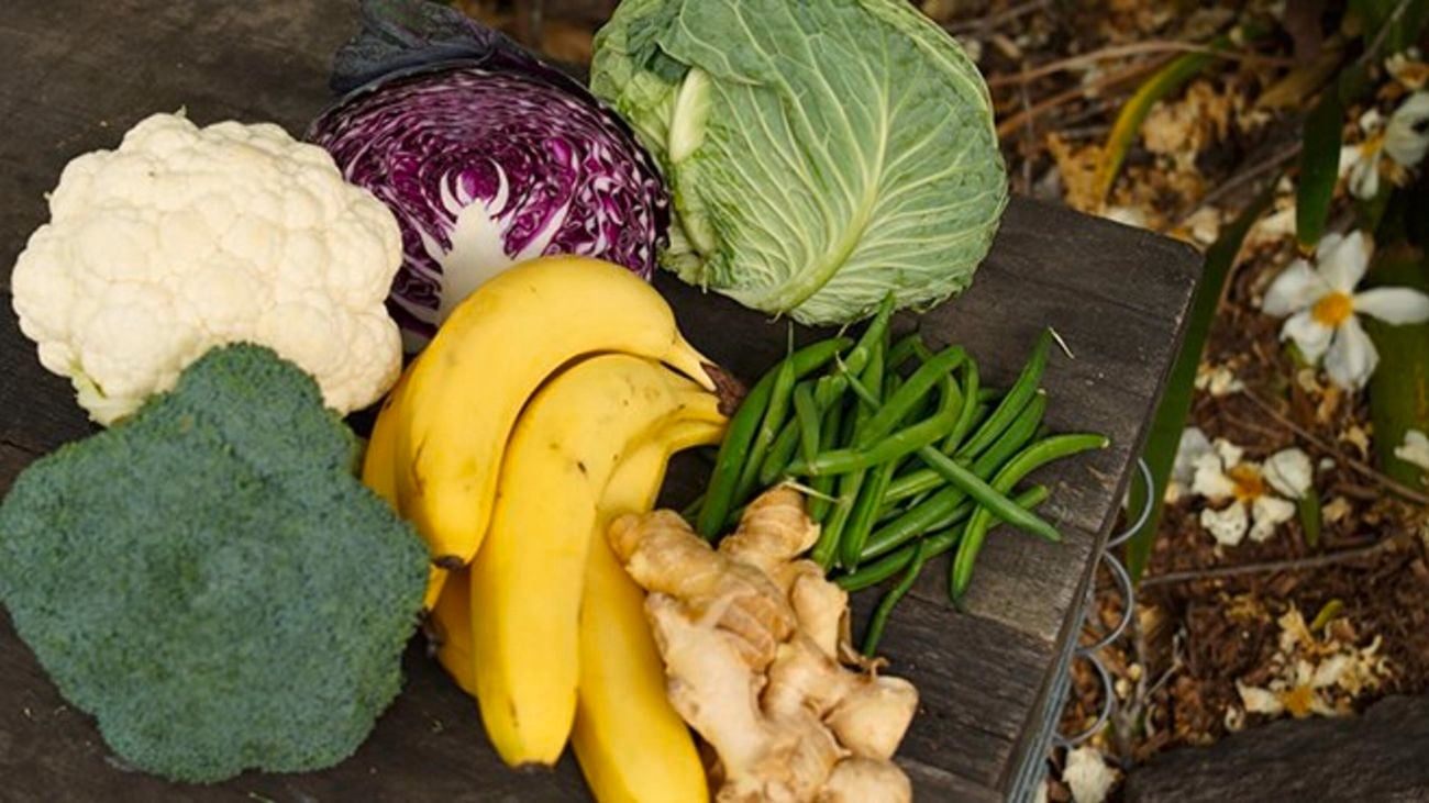 Broccoli, cauliflower, cabbages, bananas, ginger and beans