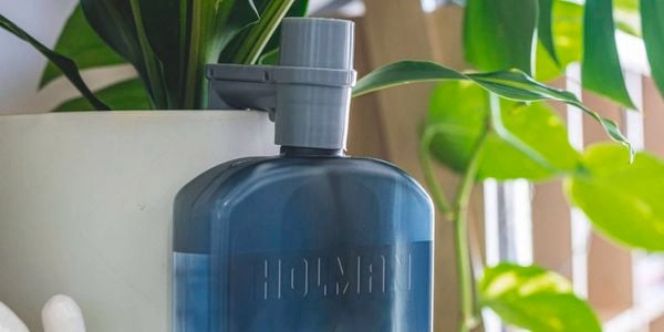 Holman indoor watering product in shot 