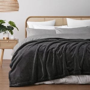 Serene Hudson Fleece And Sherpa Reverse Blanket Charcoal 240x250cm (queen/king Bed)