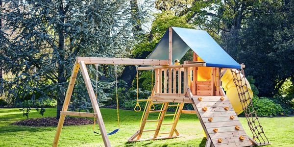 Play equipment ground - Slide - Swing - Monkey bars - Wide