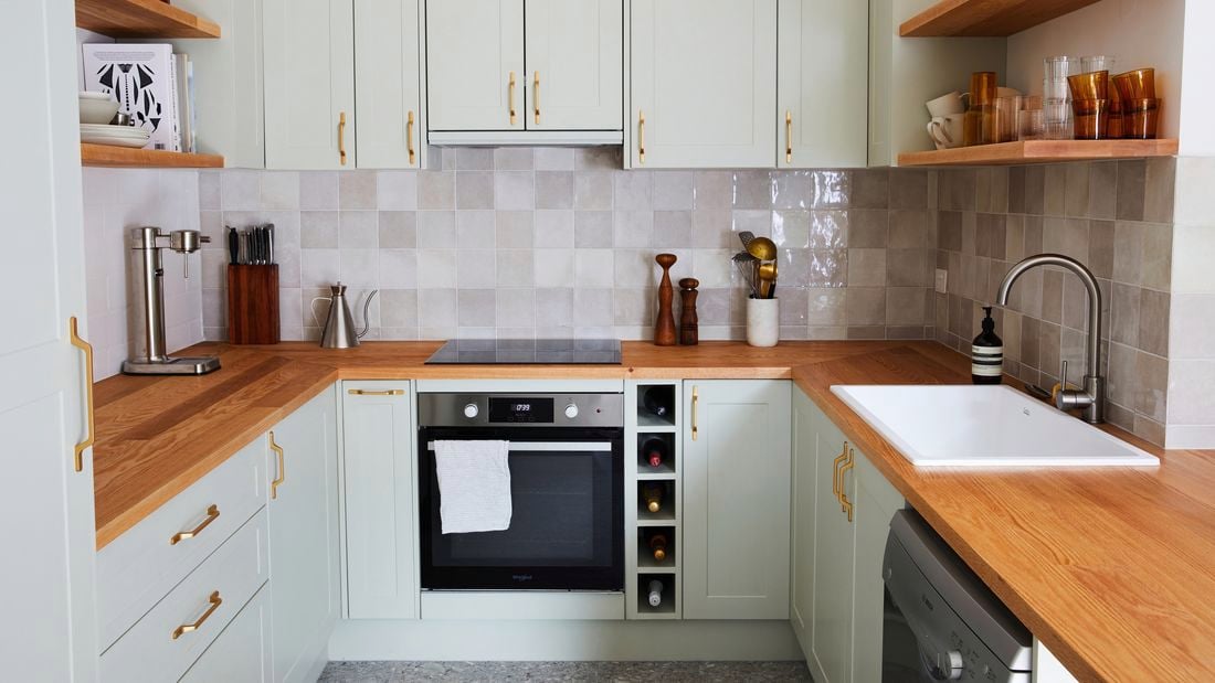 after imagery of a renovated kitchen