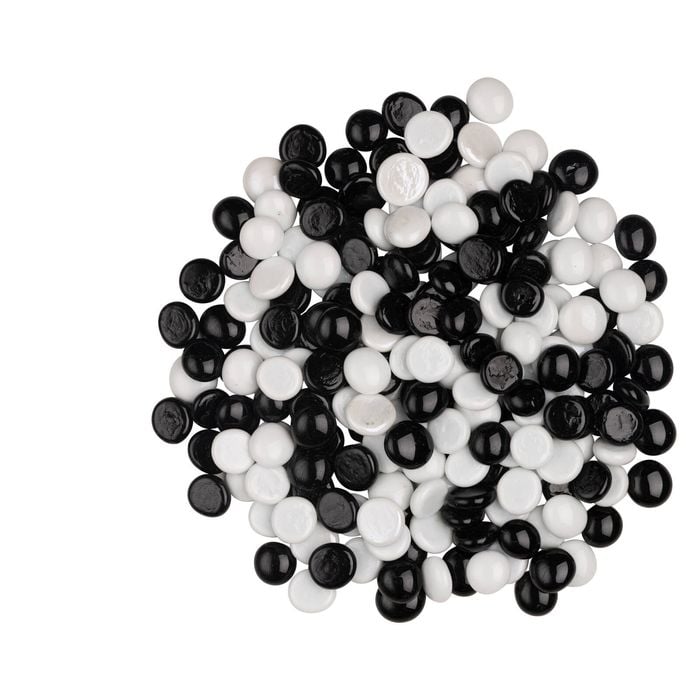 Tuscan Path 1kg 17-19mm Black & White Glass Decorative Gems