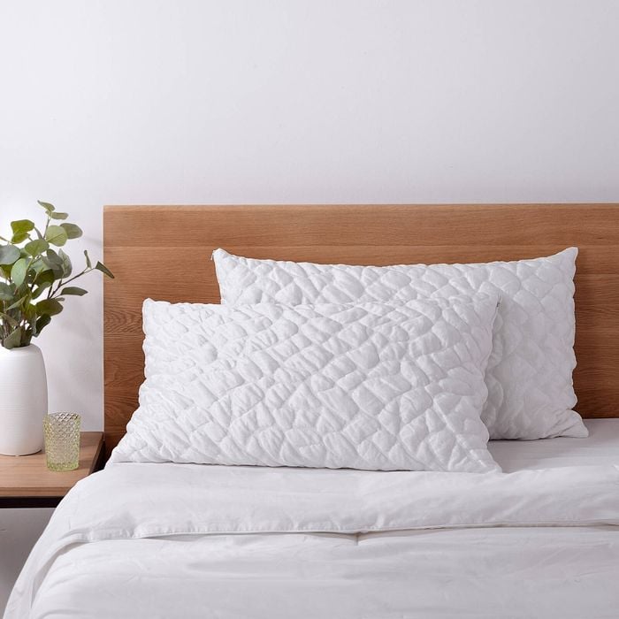 Essn Shredded Gel Memory Foam Pillow With Cool Touch Cover - 45x70cm