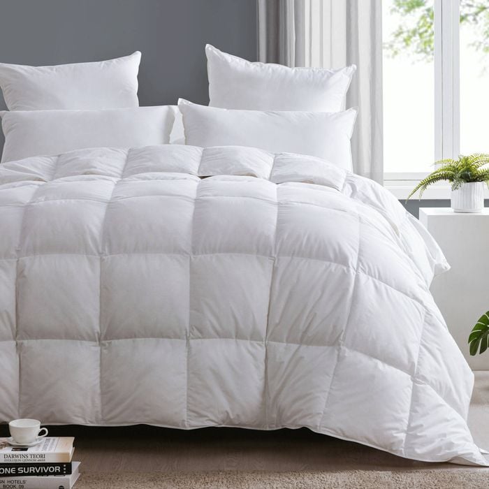 Dreamaker 100% Goose Down Fibre Quilt - Double Bed