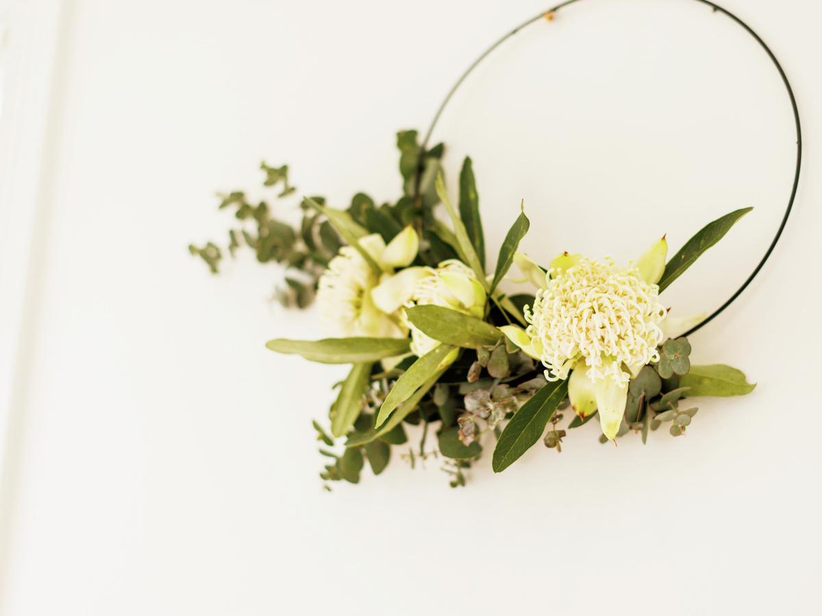 How to Make a Native Christmas Wreath - Bunnings Australia