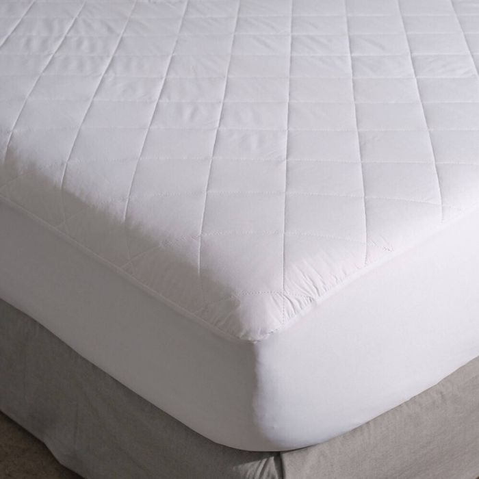 Canningvale 250 Gsm 100% Cottton KingSingle Bed Mattress Protector White