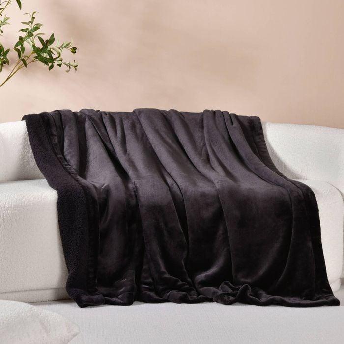 Serene Hudson Fleece And Sherpa Reverse Throw Blanket Charcoal 130x170cm