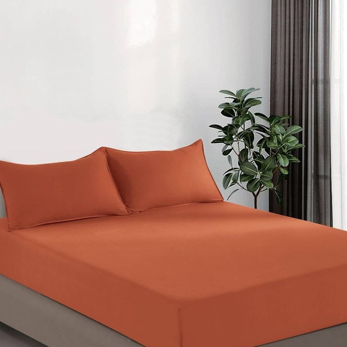 CleverPolly Vintage Washed Microfibre Fitted Sheet Set with Matching Pillowcases (Terracotta, Double)