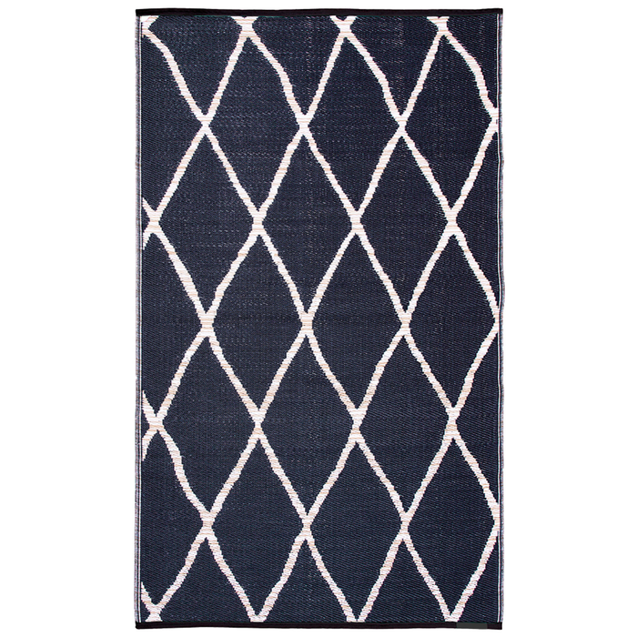 Fab Habitat 180x270cm Black And Natural Nairobi Diamond Recycled Plastic Outdoor Rug