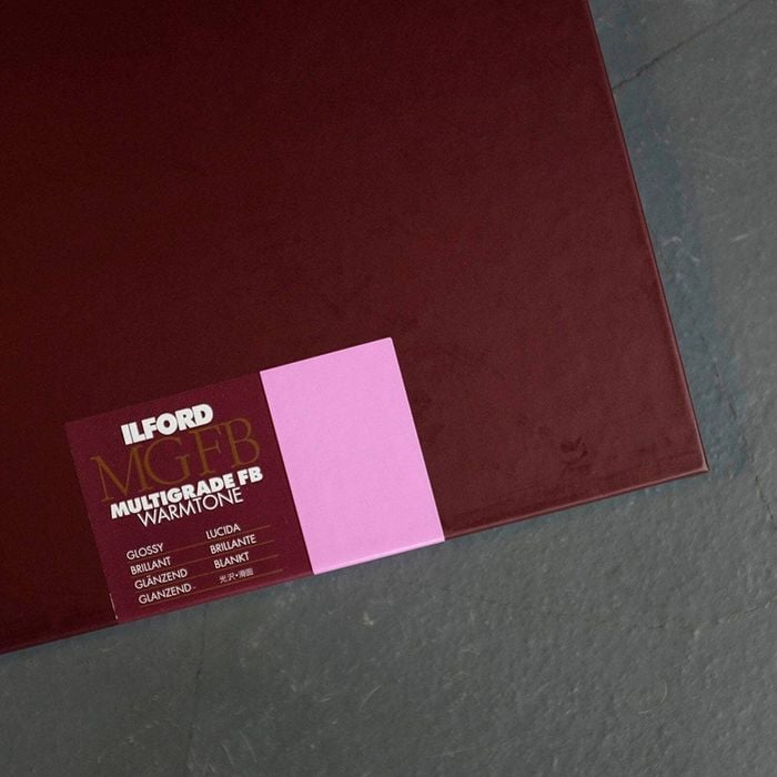 Ilford Multigrade FB Warmtone 1K Glossy 20x25cm - 25 Sheets