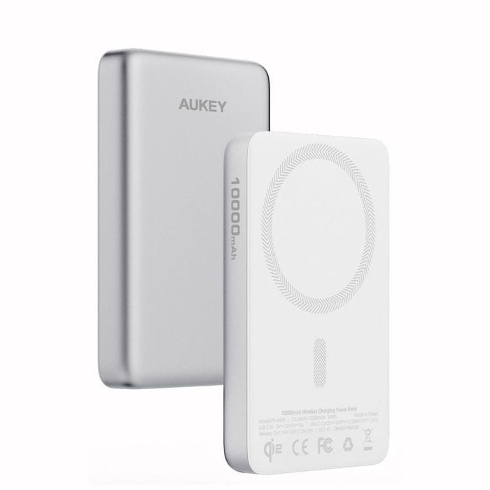 AUKEY PB-MS08 MagFusion M 10000 Magnetic Wireless Power Bank
