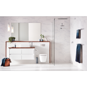 Spacious Family Bathroom