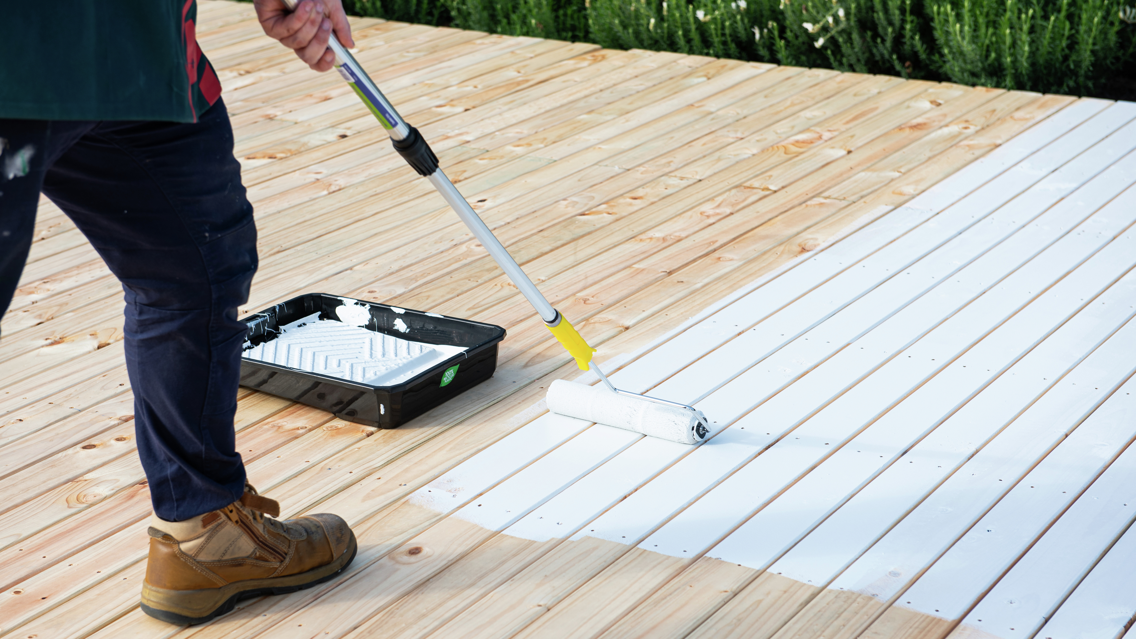 How To Paint A Deck - Bunnings Australia