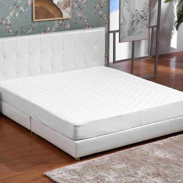 DreamZ Mattress Protector Microfiber Waterproof Fit mattress up to 40cm Queen