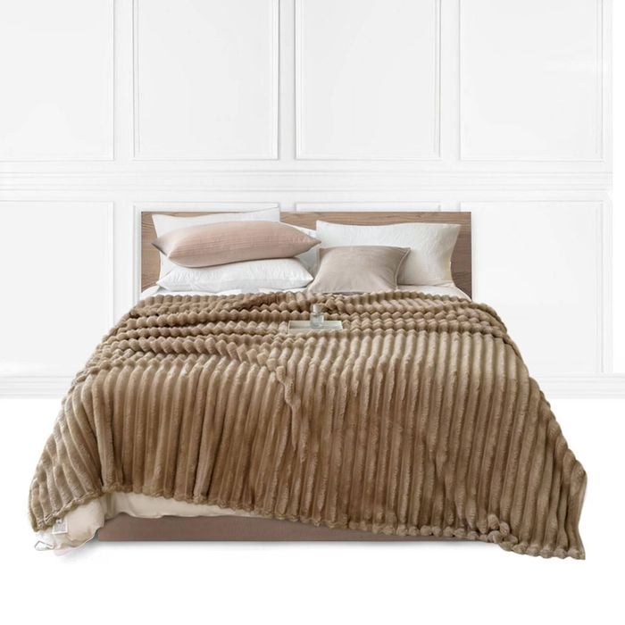 SOGA 200x230cm Warm & Cozy Flannel Polyester Throw Blanket Light Brown