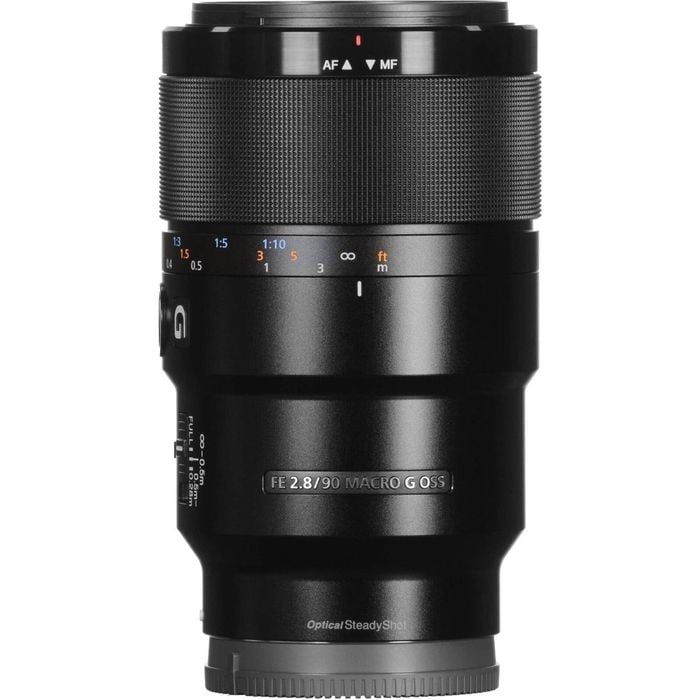 Sony FE 90mm f/2.8 Macro Lens