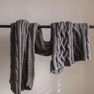 CottonMore Hand Knitted Soft Acrylic Yarn Home Decor Blanket Throw Rug 130x160cm Charcoal
