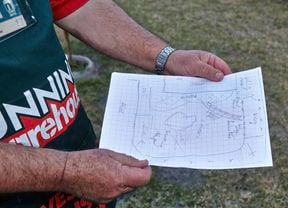 DIY Step Image - How to design a garden . Blob storage upload.
