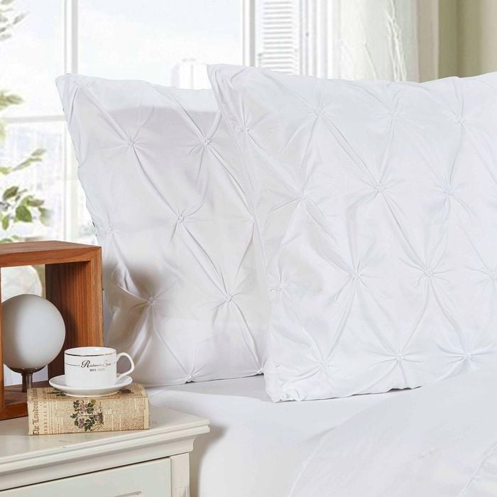Fabric Fantastic Diamond Pintuck Premium Ultra Soft European Pillowcases 2-Pack - White