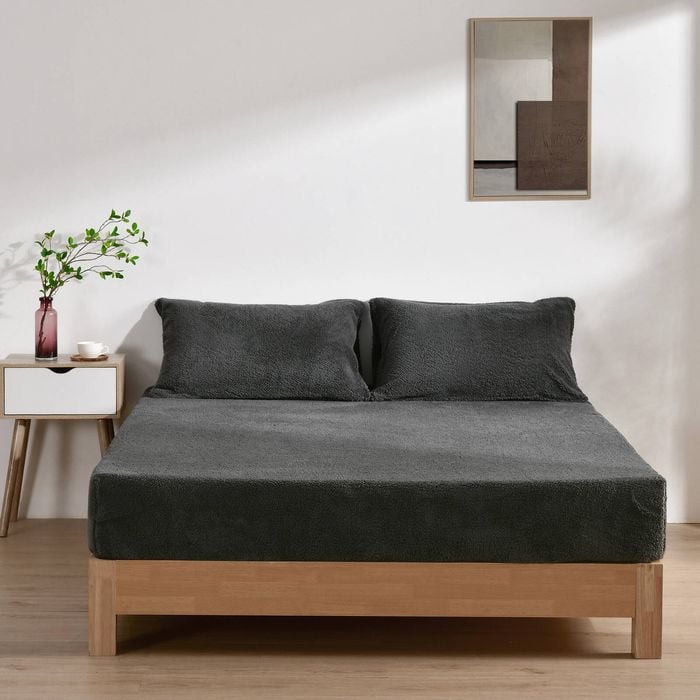 Dreamaker Jasper Teddy Fleece Combo Fitted Sheet Set Charcoal King