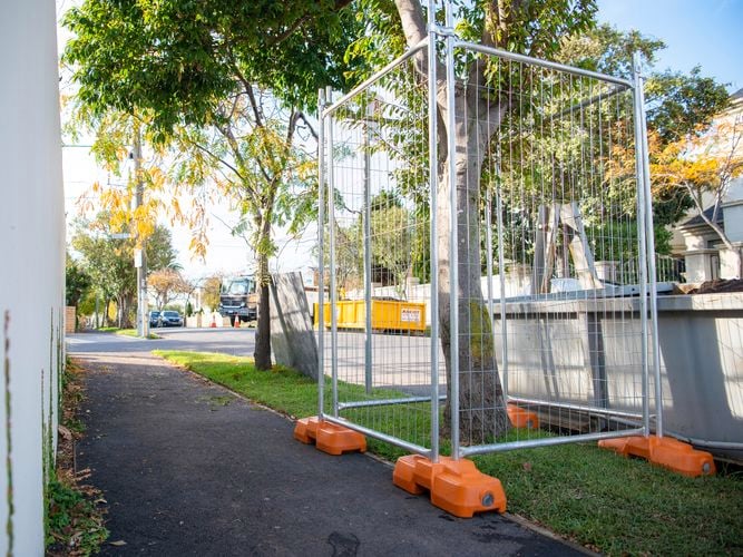 Construction temp fence