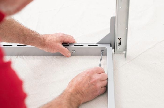 D.I.Y. - Step 4 - How to install a pantry system for maximum storage