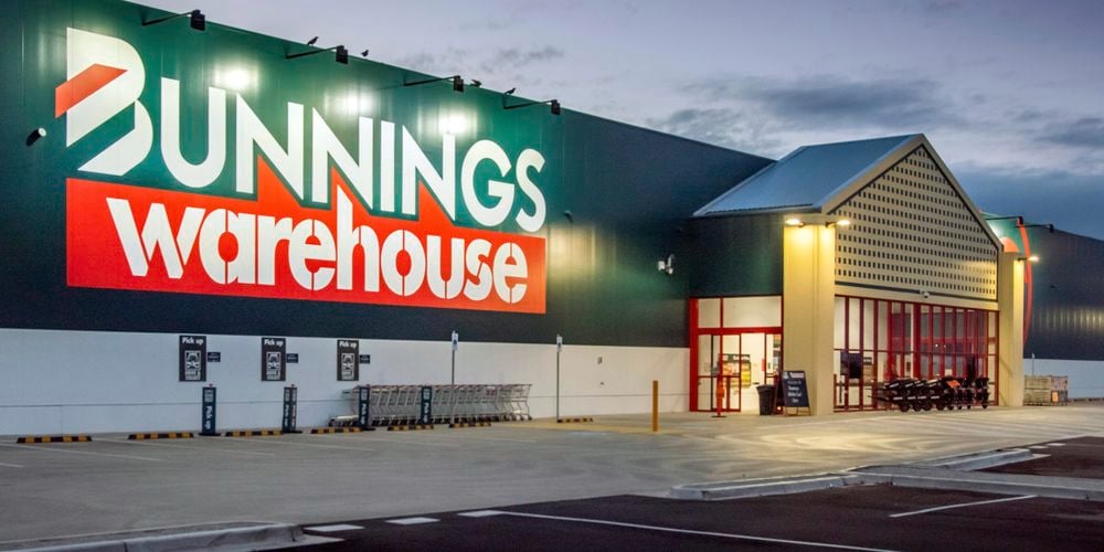 Bunnings logo with the lights on