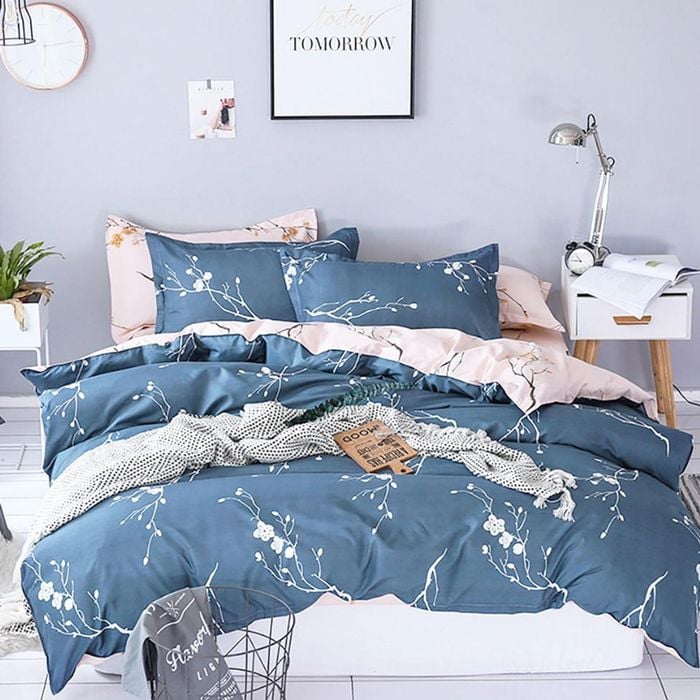 Fabric Fantastic Floral Queen Size Quilt/doona/duvet Cover Set