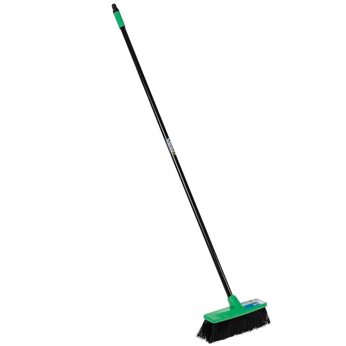 Oates Supreme Garden Broom