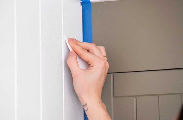 Fill gaps and imperfections on a wall panel