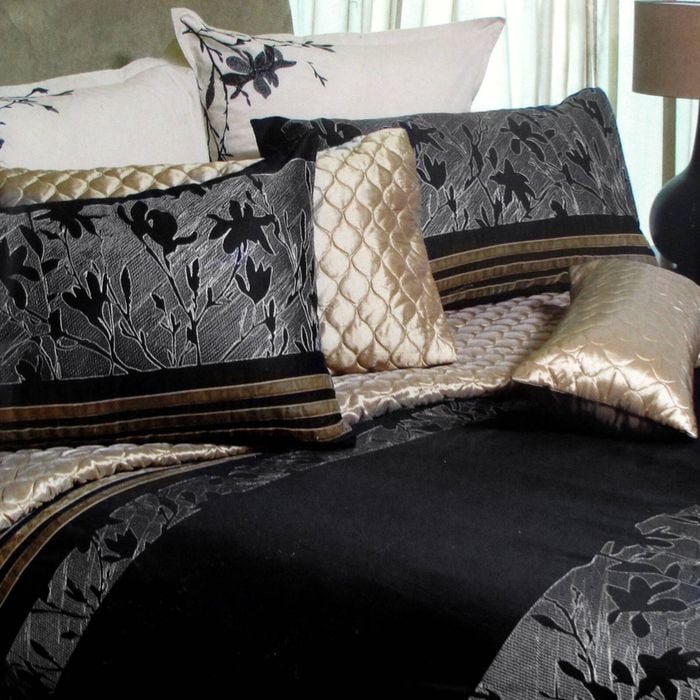 Canterbury 250TC Magnolia Black Embroidered Quilt Cover Set King