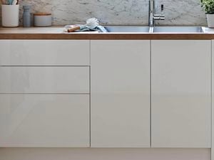 White kitchen cabinets.