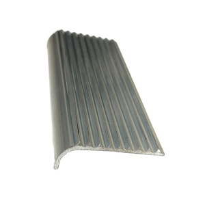 Roberts 2.0m Silver Bullnose Sawtooth Stairnose Trim