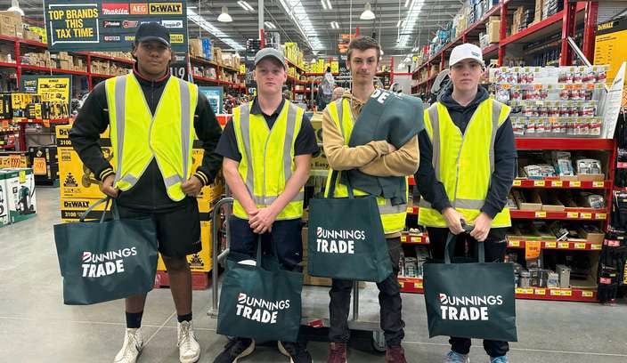 trade teens prog - teens participating in activity at store