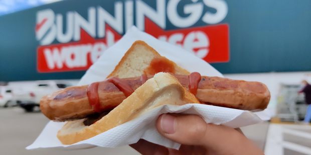 Sausage Sizzle - Warehouse - Medium